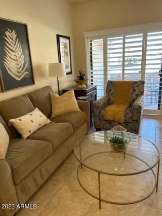 Photo #5: 6541830 Listing 
