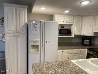 Photo #2: 6541870 Listing