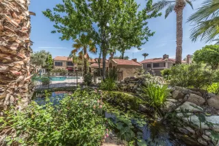 Photo #2: 6541925 Listing 