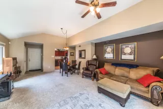 Photo #6: 6541925 Listing 