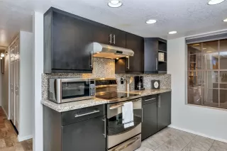 Photo #2: 6542076 Listing 