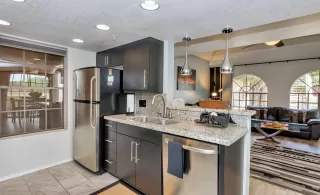 Photo #3: 6542076 Listing 