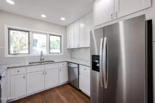 Photo #3: 6542237 Listing