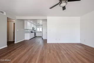 Photo #6: 6542237 Listing