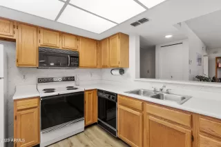 Photo #4: 6542284 Listing
