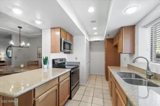 Photo #5: 6542706 Listing