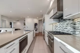 Photo #3: 6543210 Listing