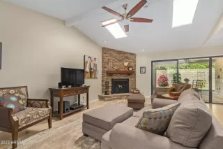 Photo #4: 6543435 Listing