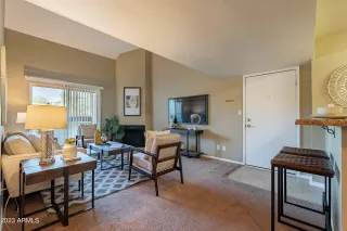 Photo #6: 6543668 Listing