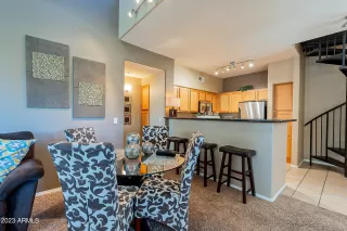 Photo #2: 6543929 Listing