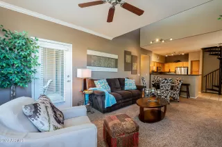 Photo #5: 6543929 Listing