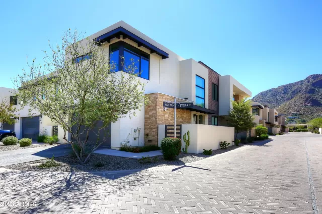 MLS: 6543974 Condo For Sale