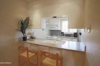 Photo #6: 6544390 Listing