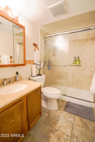 Photo #4: 6544664 Listing