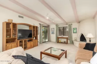 Photo #4: 6544841 Listing