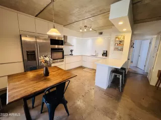 Photo #2: 6544921 Listing