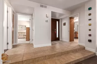 Photo #4: 6544953 Listing