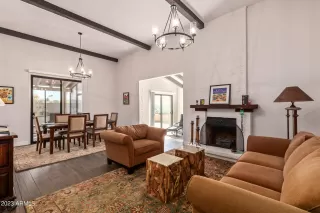 Photo #5: 6544953 Listing