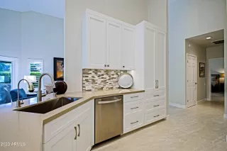 Photo #5: 6545055 Listing 