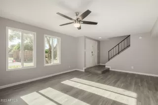 Photo #5: 6545209 Listing