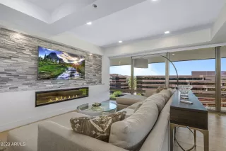 Photo #2: 6545232 Listing