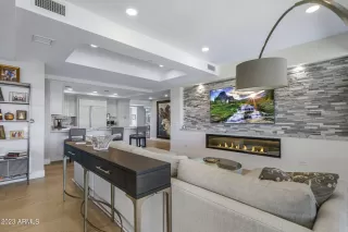 Photo #3: 6545232 Listing