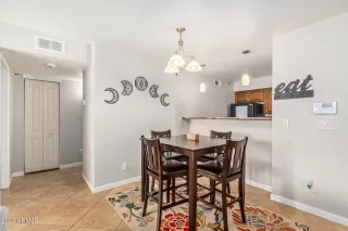Photo #5: 6545706 Listing