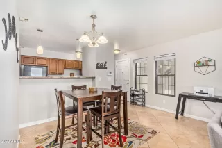 Photo #6: 6545706 Listing