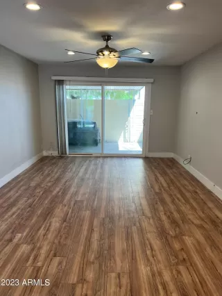 Photo #4: 6545930 Listing 