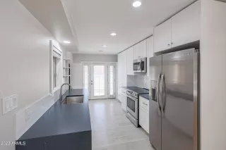Photo #3: 6546039 Listing