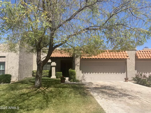 MLS: 6546102 Condo For Sale