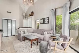 Photo #4: 6546112 Listing 