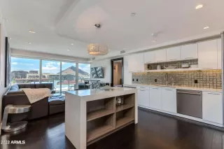 Photo #2: 6546211 Listing