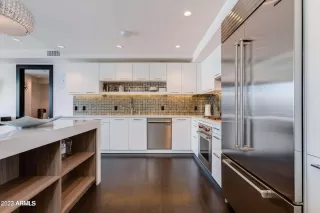 Photo #3: 6546211 Listing