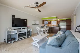 Photo #5: 6546259 Listing