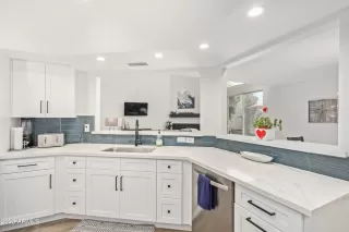 Photo #3: 6546426 Listing 