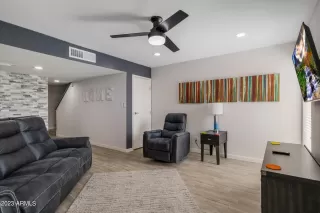 Photo #3: 6546789 Listing