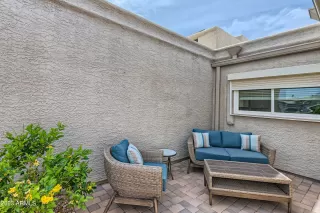 Photo #4: 6547000 Listing 