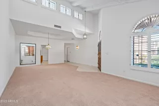 Photo #6: 6547005 Listing
