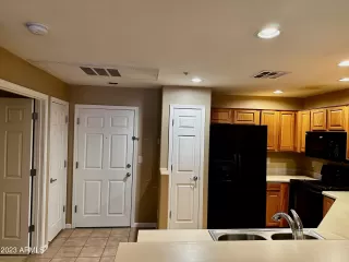 Photo #5: 6547074 Listing