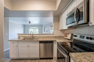 Photo #3: 6547091 Listing