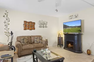 Photo #2: 6547358 Listing