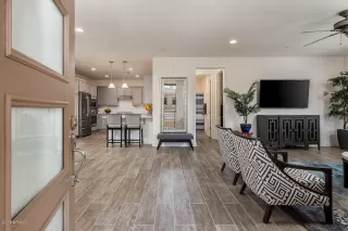 Photo #6: 6547420 Listing