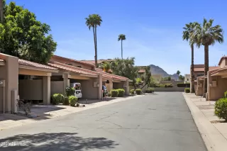Photo #4: 6547786 Listing