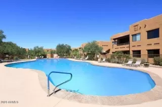 Photo #5: 6548530 Listing