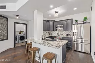 Photo #1: 6548898 Listing