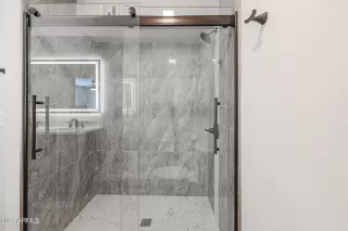 Photo #6: 6549152 Listing 