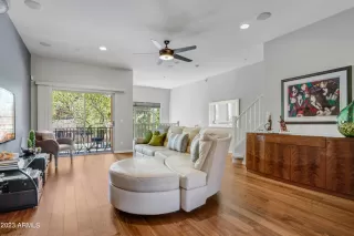 Photo #2: 6549222 Listing 