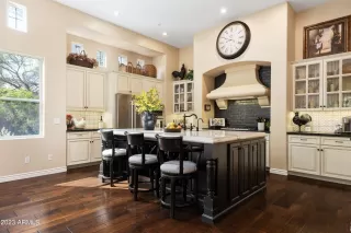 Photo #6: 6549566 Listing