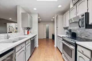 Photo #2: 6549620 Listing